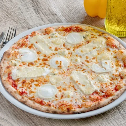 Pizza 4 fromages à Villejuif